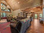 Stone Creek Lodge: Entry Level Living Room